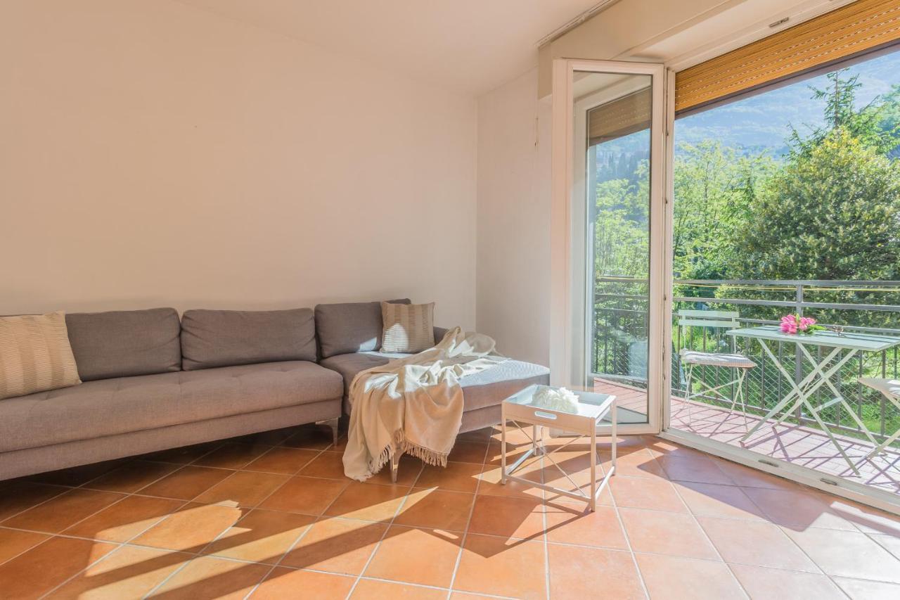 Casa Bobbie Apartamento Varenna Exterior foto